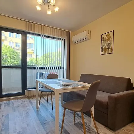 Apartment Cosy Hariton 15- Centre *